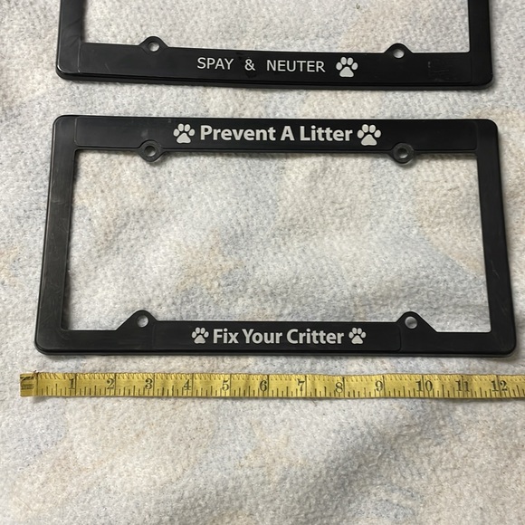 Set of 2 pet license plate frames from Animal Rescue site - Picture 3 of 5